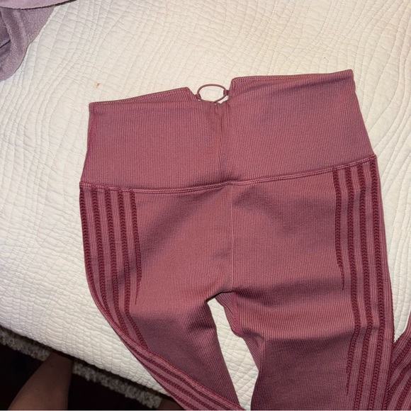 Fabletocs Maroon Small Set - Picture 5 of 6